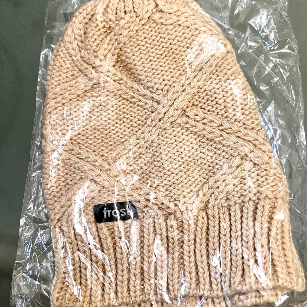 NEW WITH TAGS!! Unisex Frost Nude Beanie Hat!!